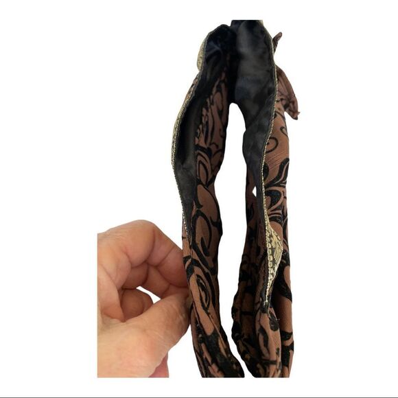 ORIGINAL BALINESE BATIK HEADDRESS - Picture 4 of 8